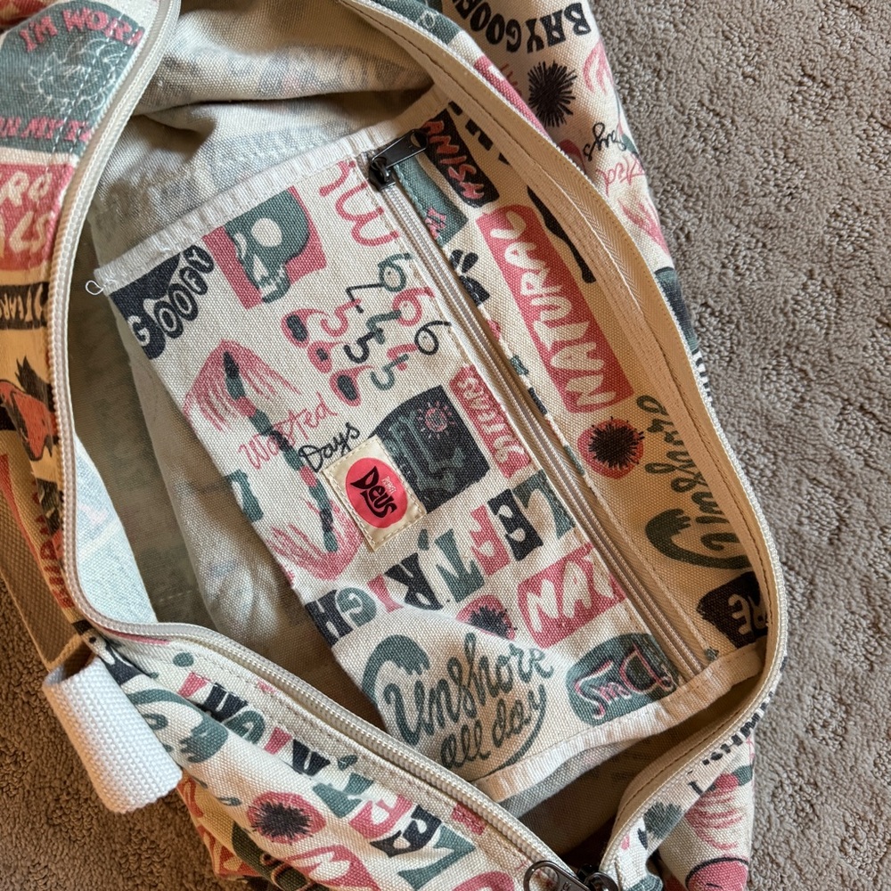 Deus Duffle Bag - image 6